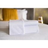 Sábana ajustable de algodón y poliéster de percal premium T-250 tamaño QUEEN de 60" x 80" x 15" Thomaston Mills USA, color blanco, paquete de 3